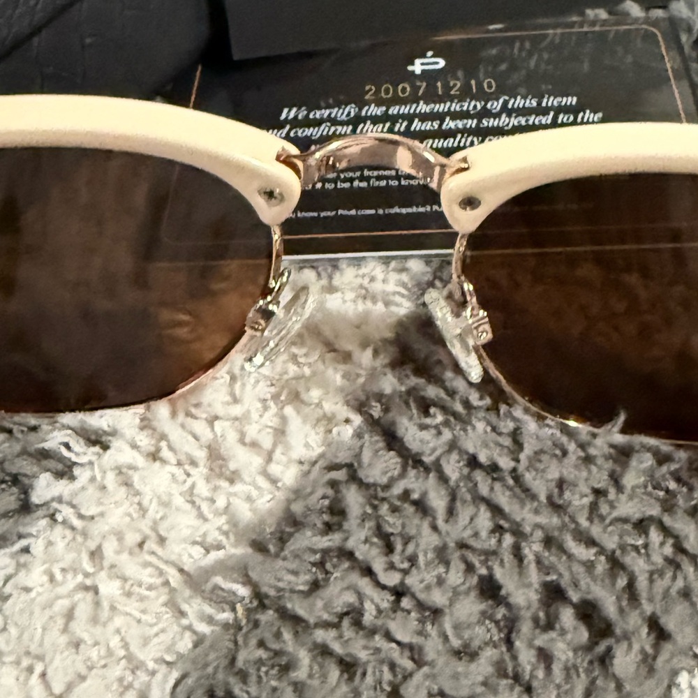 NEW IN BOX BLACK BY PRIVE REVAUX POLARIZED 
“THE HEADLINER” 
51-20-145 - Picture 9 of 10